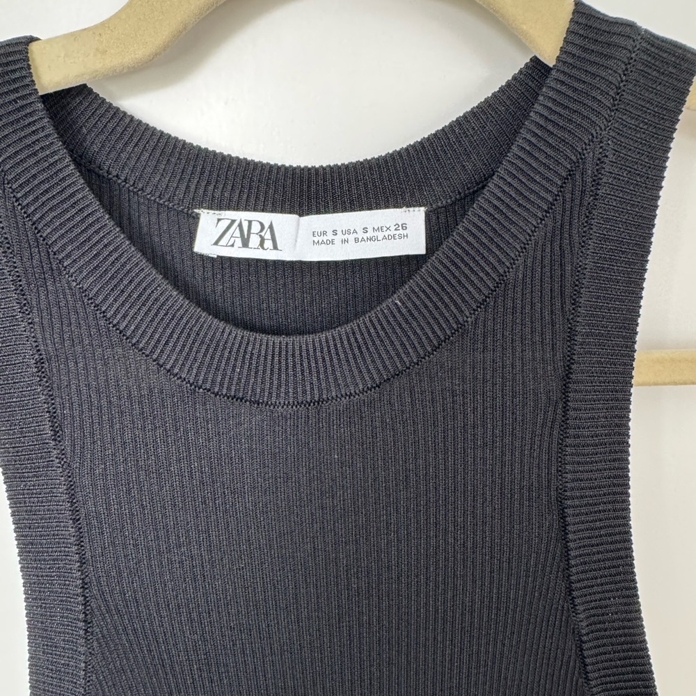 Black Ribbed Tank Top - Picture 2 of 2